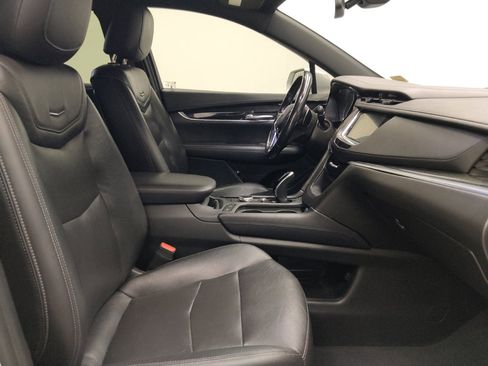 Used 2020 Cadillac XT5 Premium Luxury FWD image 21