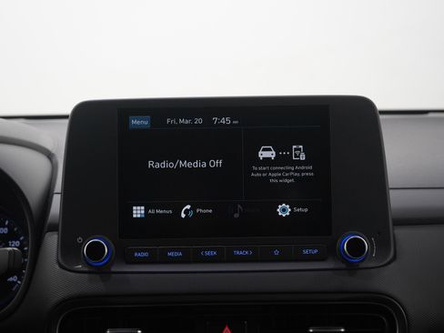 Used 2023 Hyundai Kona SE image 16