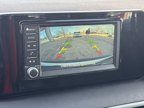 Certified 2025 Nissan Kicks S image 30