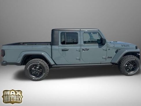 New 2025 Jeep Gladiator Willys image 13