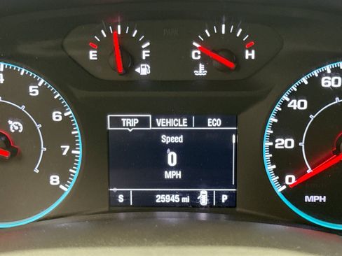 Used 2024 Chevrolet Equinox LS AWD/4WD image 13