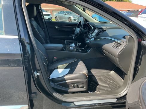 Used 2017 Chevrolet Impala Premier FWD image 6