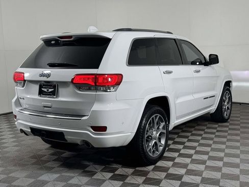 Used 2020 Jeep Grand Cherokee Overland AWD/4WD image 10