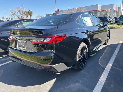 Certified 2026 Toyota Camry SE image 4