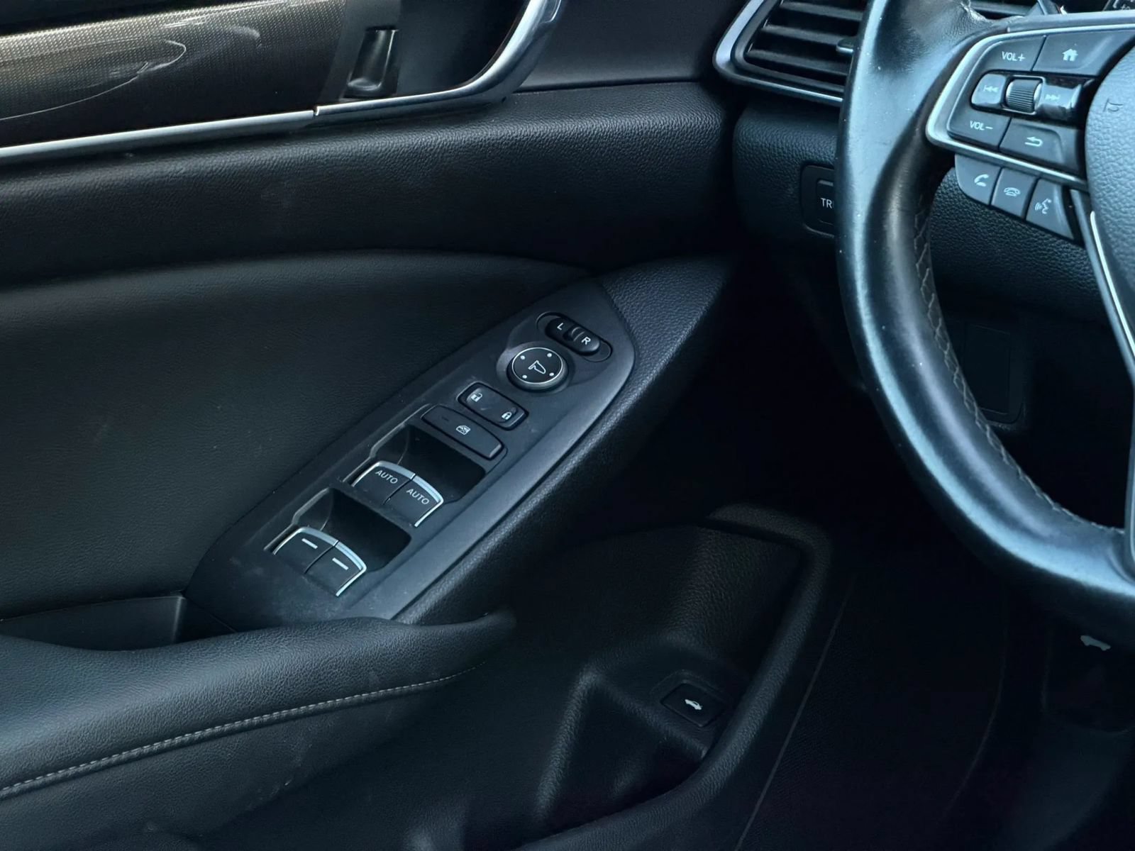 Used 2020 Honda Accord Sport image 19