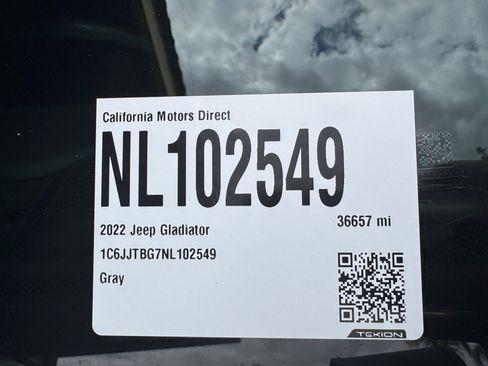 Used 2022 Jeep Gladiator Rubicon w/ Trailer Tow Package AWD/4WD image 16