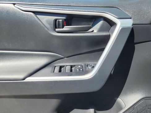 Certified 2025 Toyota RAV4 LE image 21