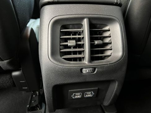 Used 2021 Jeep Cherokee Latitude Lux AWD/4WD image 15