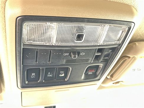 Used 2011 Toyota 4Runner Limited image 33