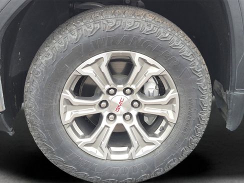 Used 2023 GMC Sierra 1500 SLE image 19