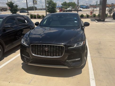 Used 2023 Jaguar F-PACE S AWD/4WD image 2