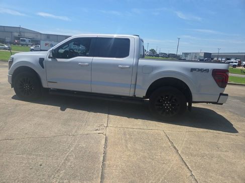 Used 2025 Ford F150 Lariat w/ Equipment Group 502A High AWD/4WD image 6