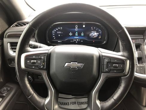 Used 2022 Chevrolet Suburban Z71 w/ Z71 Off-Road Package image 12