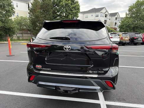 New 2026 Toyota Highlander Limited AWD/4WD image 5