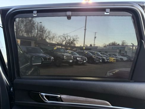 Used 2020 Kia Telluride SX w/ SX Prestige Package image 28