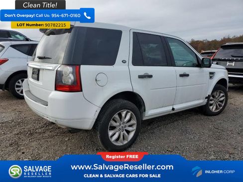 Used 2012 Land Rover LR2 HSE image 4