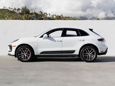 Used 2022 Porsche Macan S image 2