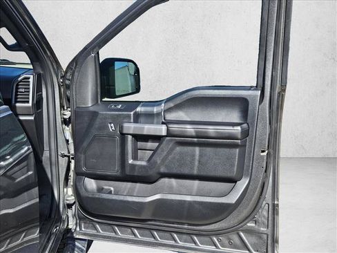 Used 2018 Ford F150 XLT w/ Equipment Group 302A Luxury AWD/4WD image 9