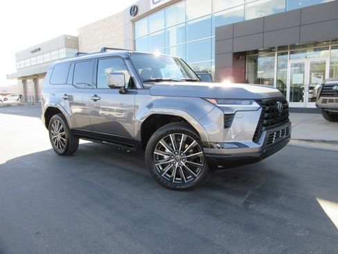 Used 2026 Lexus GX 550 w/ Accessory Package (2T) image 13