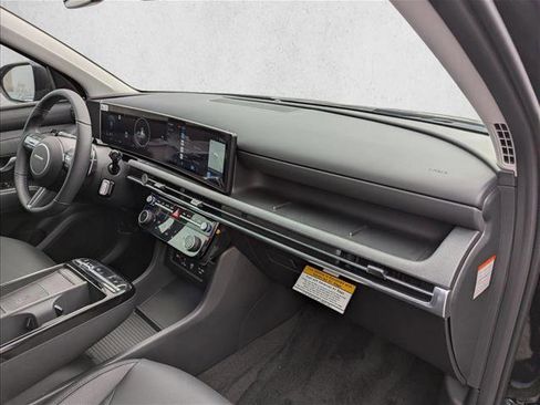 Certified 2025 Hyundai Tucson SEL w/ Tow & Go Package image 28