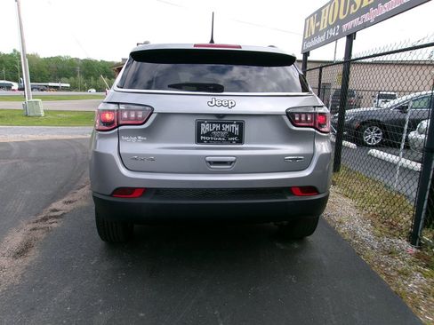 Used 2019 Jeep Compass Latitude w/ Popular Equipment Group image 10