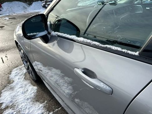 Used 2024 Volvo XC60 T8 Ultimate w/ Protection Package Premier image 12