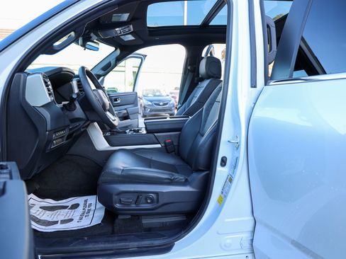 Used 2025 Toyota Tundra Limited image 30