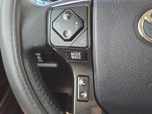 Used 2021 Toyota 4Runner TRD Off-Road Premium AWD/4WD image 21