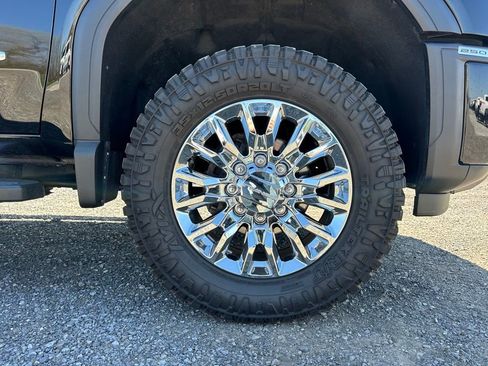 Used 2024 GMC Sierra 2500 Denali AWD/4WD image 25