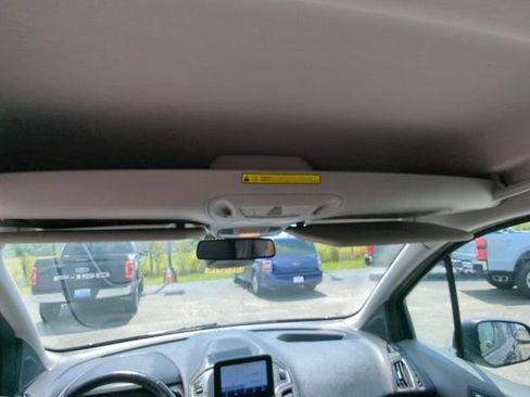 Used 2019 Ford Transit Connect XLT FWD image 28
