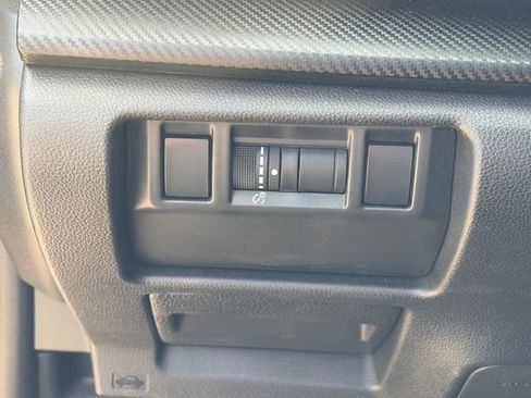 Used 2024 Subaru Crosstrek 2.0i Premium AWD/4WD image 16