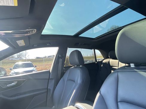 Used 2022 Audi Q8 Premium Plus image 21