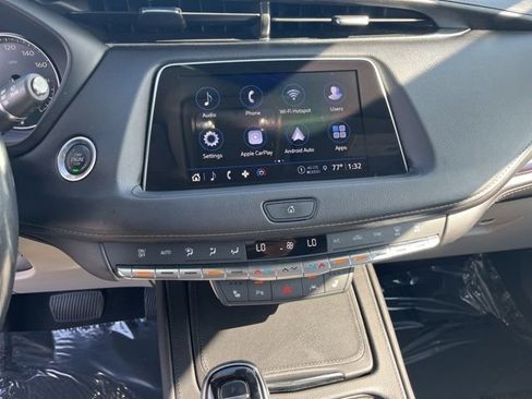 Certified 2022 Cadillac XT4 Luxury w/ Cold Weather Package image 29