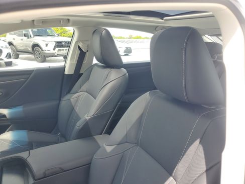 Certified 2024 Lexus ES 350 w/ Technology Package FWD image 17