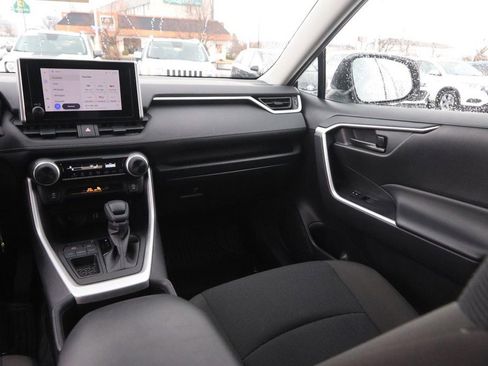 Certified 2025 Toyota RAV4 LE image 23