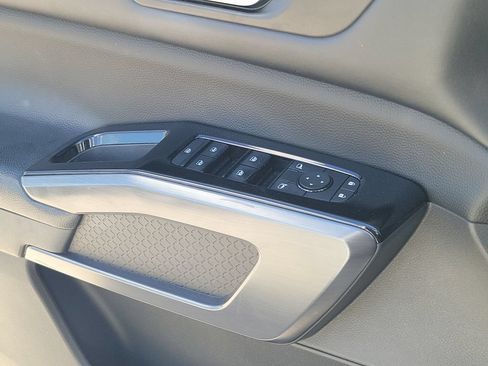 Used 2023 Nissan Pathfinder SL w/ SL Premium Package FWD image 19