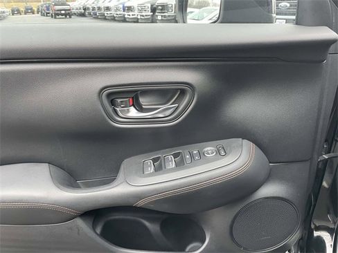Used 2023 Honda HR-V Sport image 11