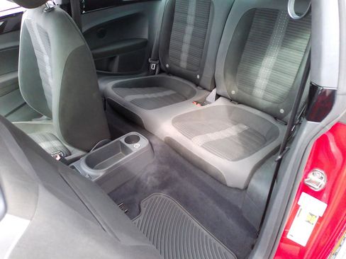 Used 2012 Volkswagen Beetle 2.0T image 20