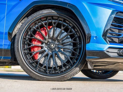 Used 2019 Lamborghini Urus image 96