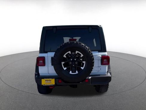 Used 2025 Jeep Wrangler Unlimited Rubicon AWD/4WD image 10