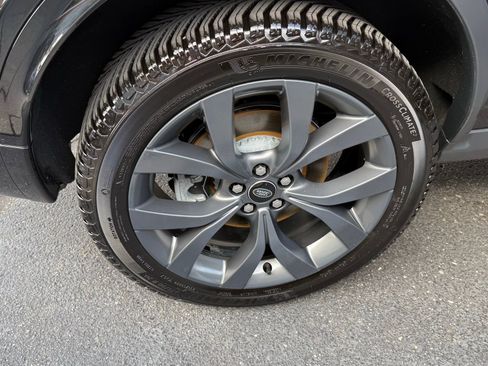 Used 2023 Land Rover Discovery Sport SE R-Dynamic image 28