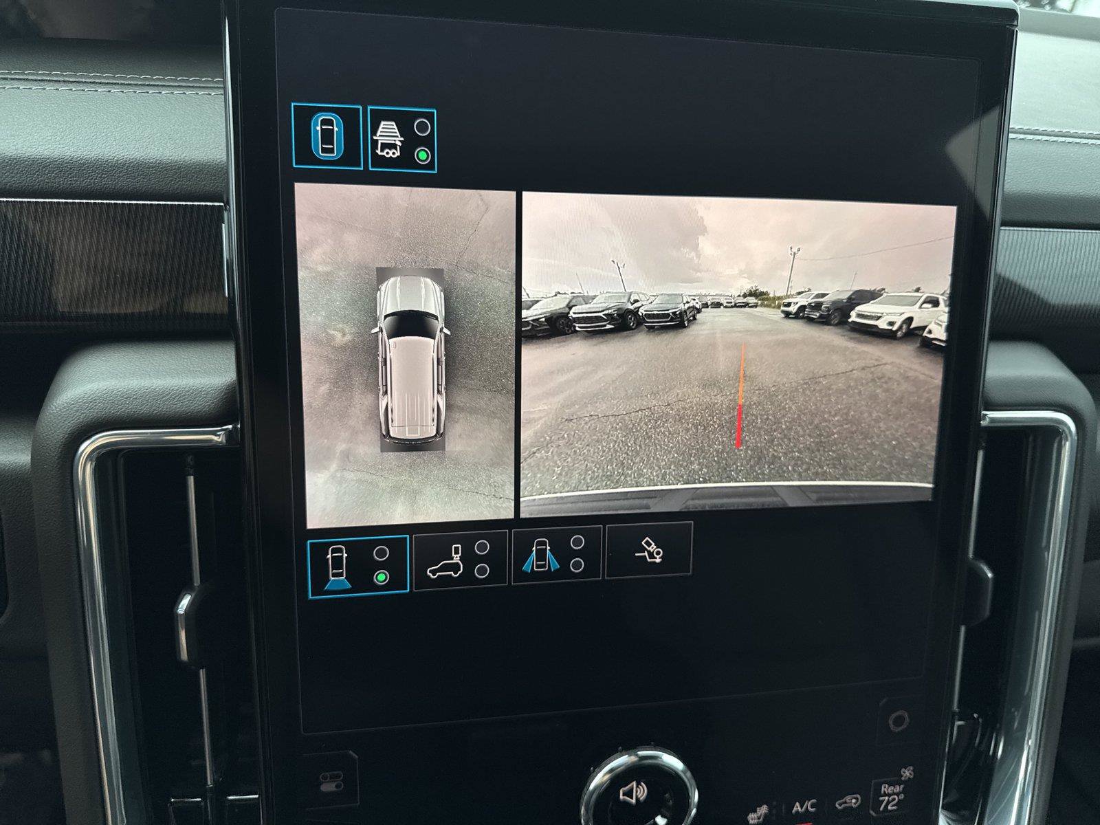 Used 2025 GMC Yukon Elevation AWD/4WD image 27