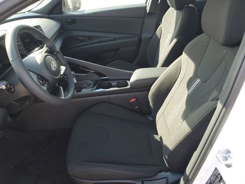 New 2026 Hyundai Elantra SEL Sport Premium FWD image 15