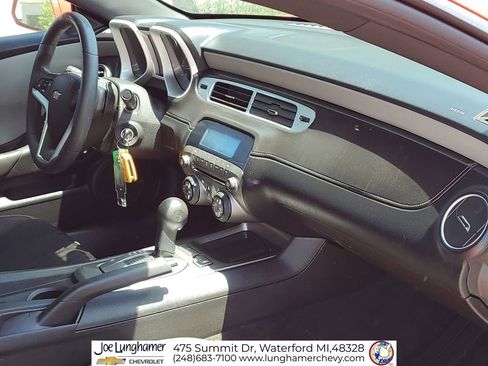Used 2015 Chevrolet Camaro LS RWD image 25