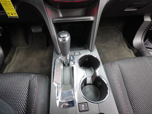 Used 2017 GMC Terrain SLE image 20