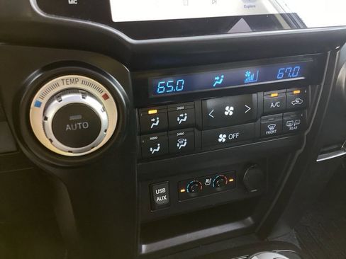 Used 2017 Toyota 4Runner Limited AWD/4WD image 16