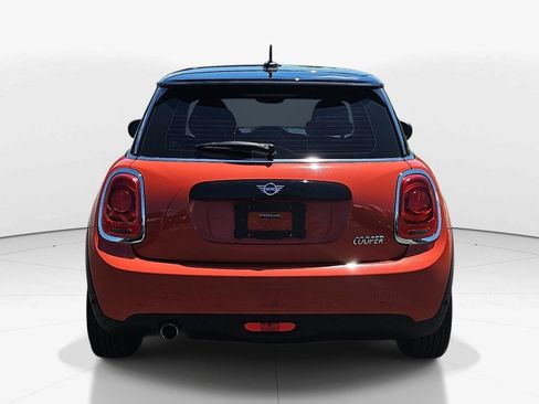 Used 2019 MINI Cooper 2-Door Hardtop FWD image 5