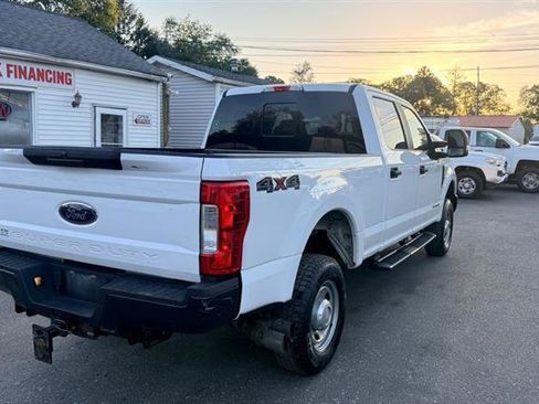 Used 2017 Ford F250 XL w/ Power Equipment Group AWD/4WD image 3