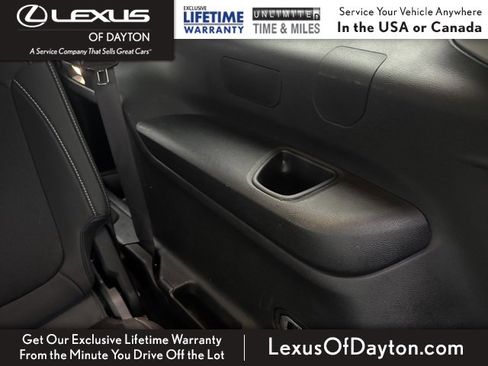 Used 2023 Jeep Grand Cherokee L Laredo image 34