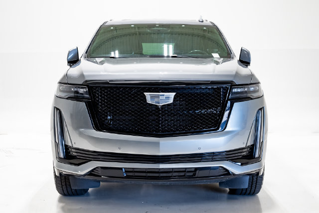Used 2022 Cadillac Escalade Sport w/ Touring Package AWD/4WD image 4